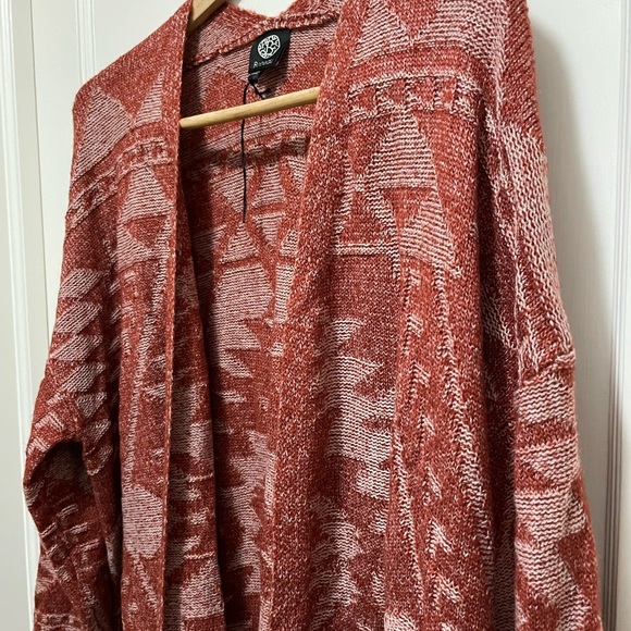 Bobeau Cardigan, Large, like new. Red Aztec/Southwestern print. Soft and cozy! - Picture 10 of 12